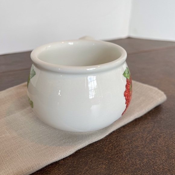 Portmeirion Pomona Footed Breakfast Cup - Picture 3 of 9